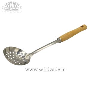 ملاقه سوراخدار استیل دسته چوب