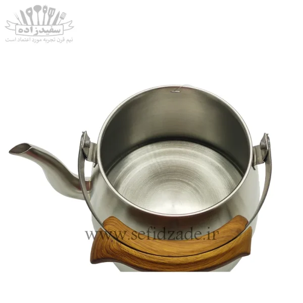 کتری لوله دار کف چدن قیطاسی سپهر 2.5 لیتری دسته طرح چوب 30407