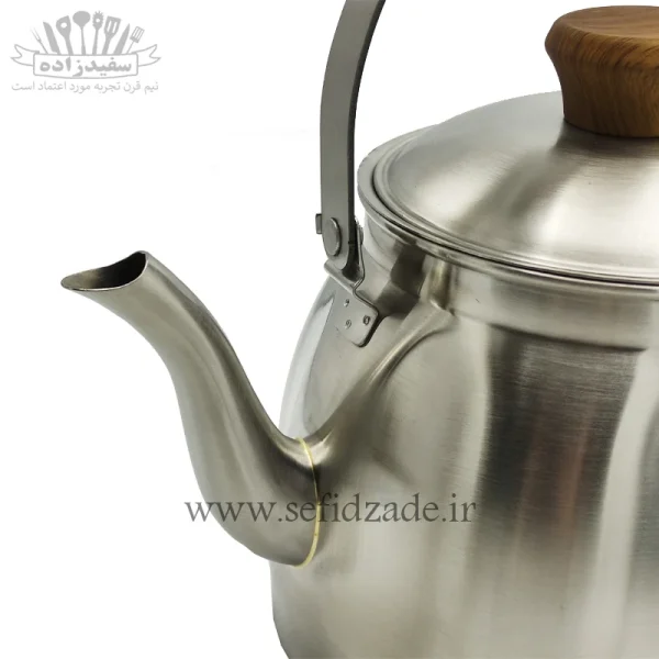 کتری لوله دار کف چدن قیطاسی میترا 3.5 لیتری دسته طرح چوب 5008